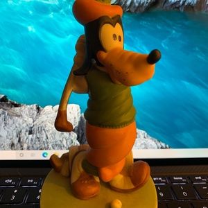 Goofy Golf figurine